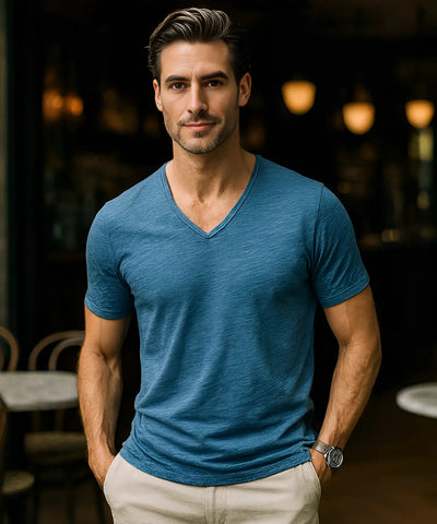 Camiseta Masculina Decote V Slim Fit Premium | Alê