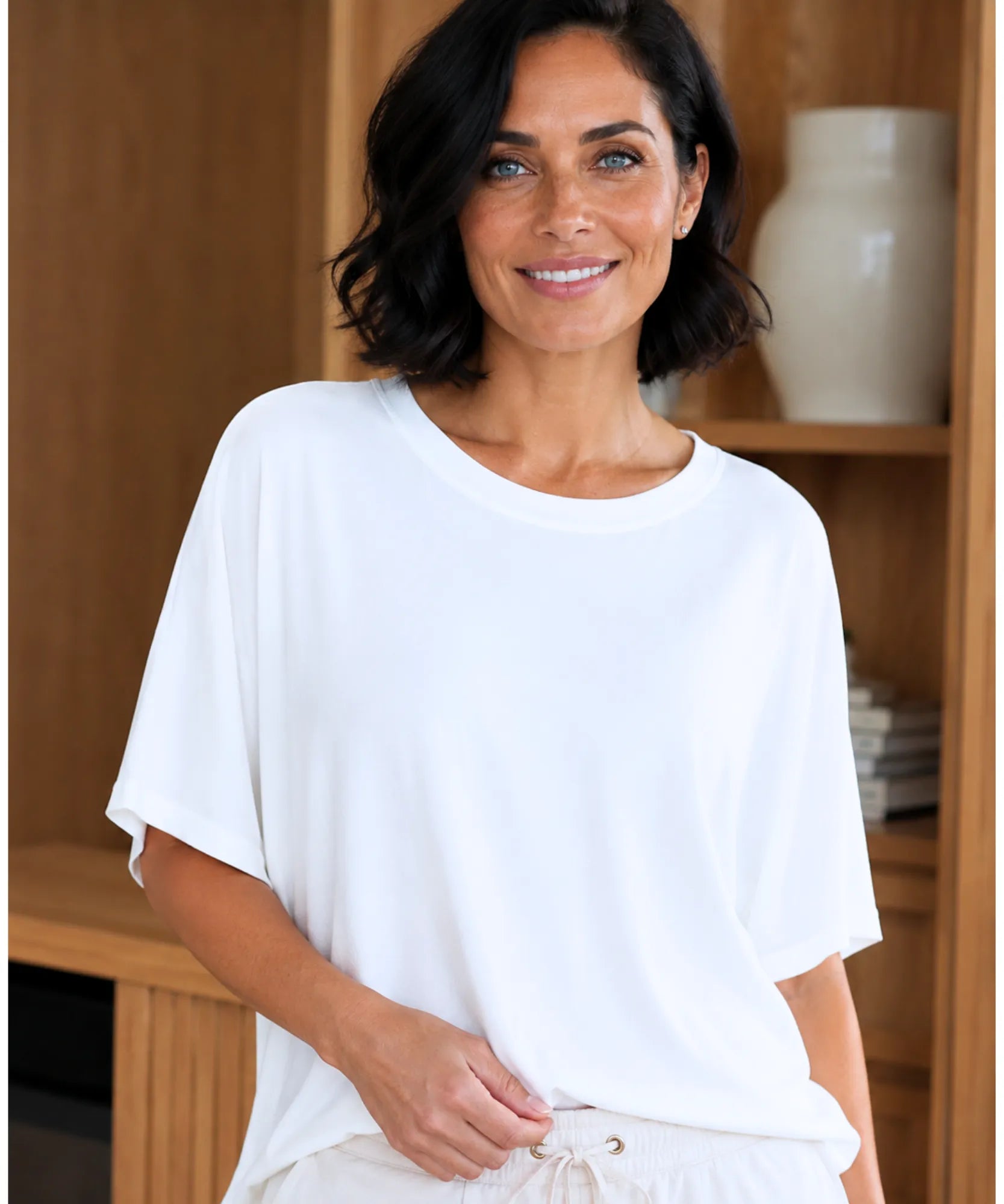 Comprar camiseta blusa oversized feminina branca barato Anellimn