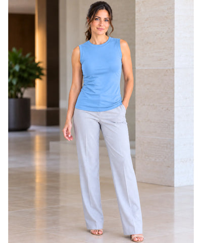 Comprar camiseta regata feminina de modal azul claro look completo em promoção Anellimn