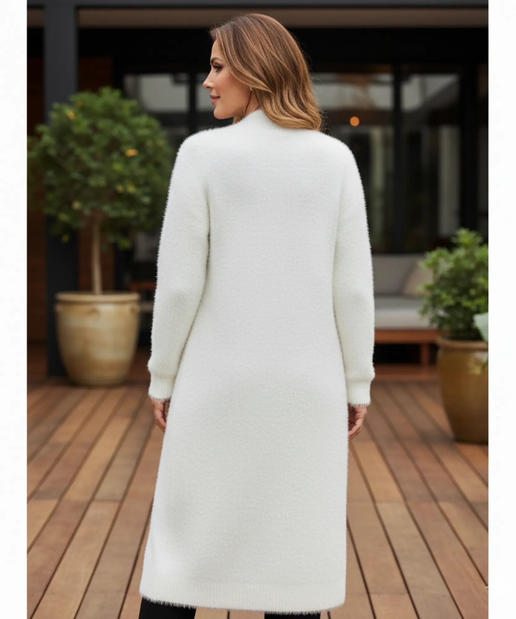 Comprar cardigan feminino peluciado longo em tricot macio e impecável para dias frios ou meia-estação em promoção ZARA
