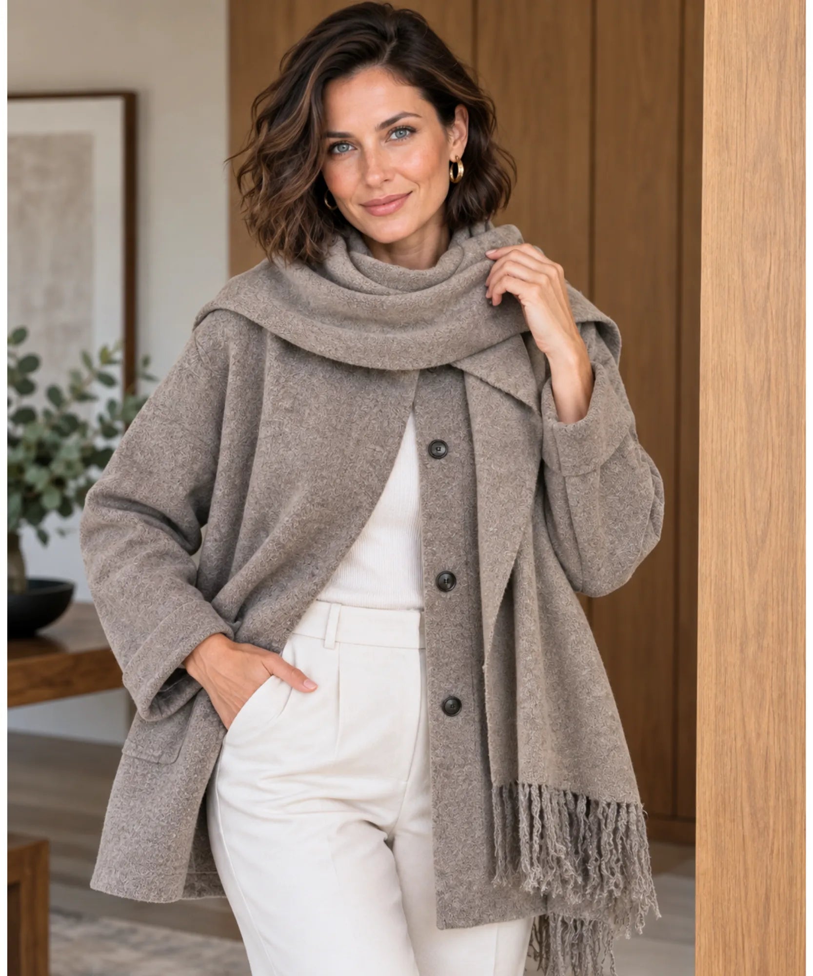 Comprar casaco de lã batida feminino com cachecol bege em promoção Anellimn