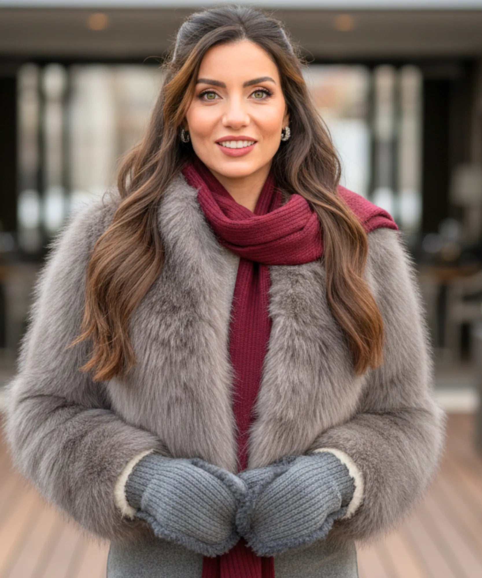 Casaco de pelo feminino curto elegante com forro macio e acabamento sofisticado para inverno, noite ou eventos barato ZARA