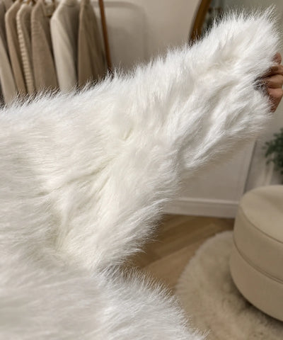 Comprar casaco de pelo feminino curto sofisticado com amarração e forro quente para inverno ou frio intenso barato ANELLIMN 