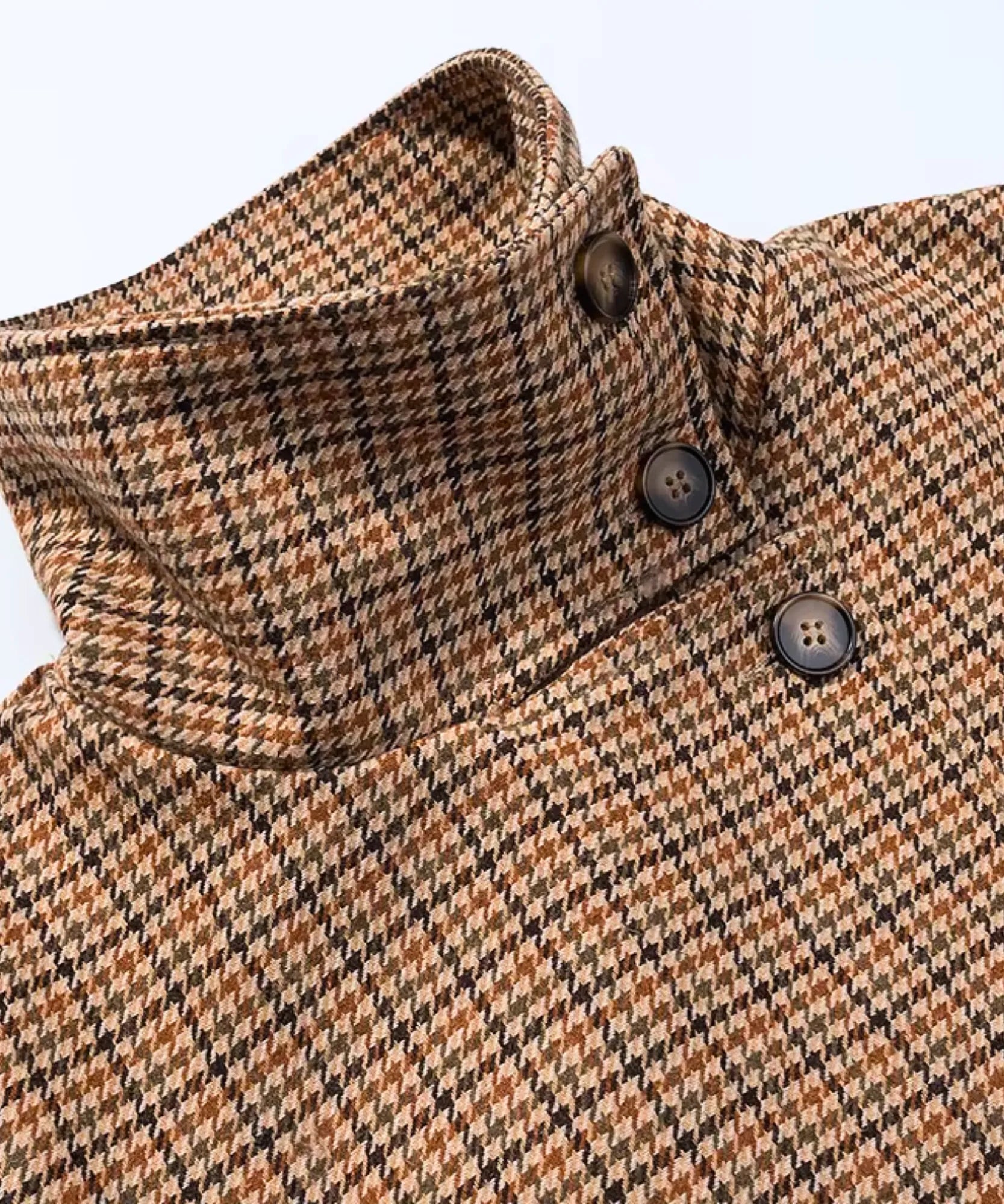 Comprar casaco xadrez feminino detalhe da gola alta com botões marrom em promoção Anellimn