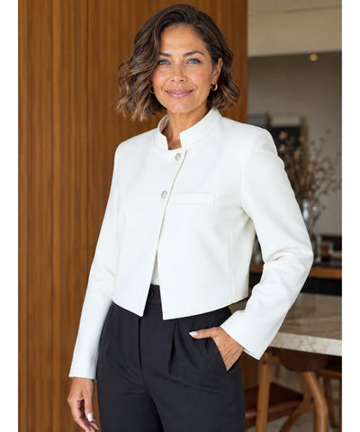 Comprar casaqueto feminino curto de alfaiataria off white em promoção Anellimn