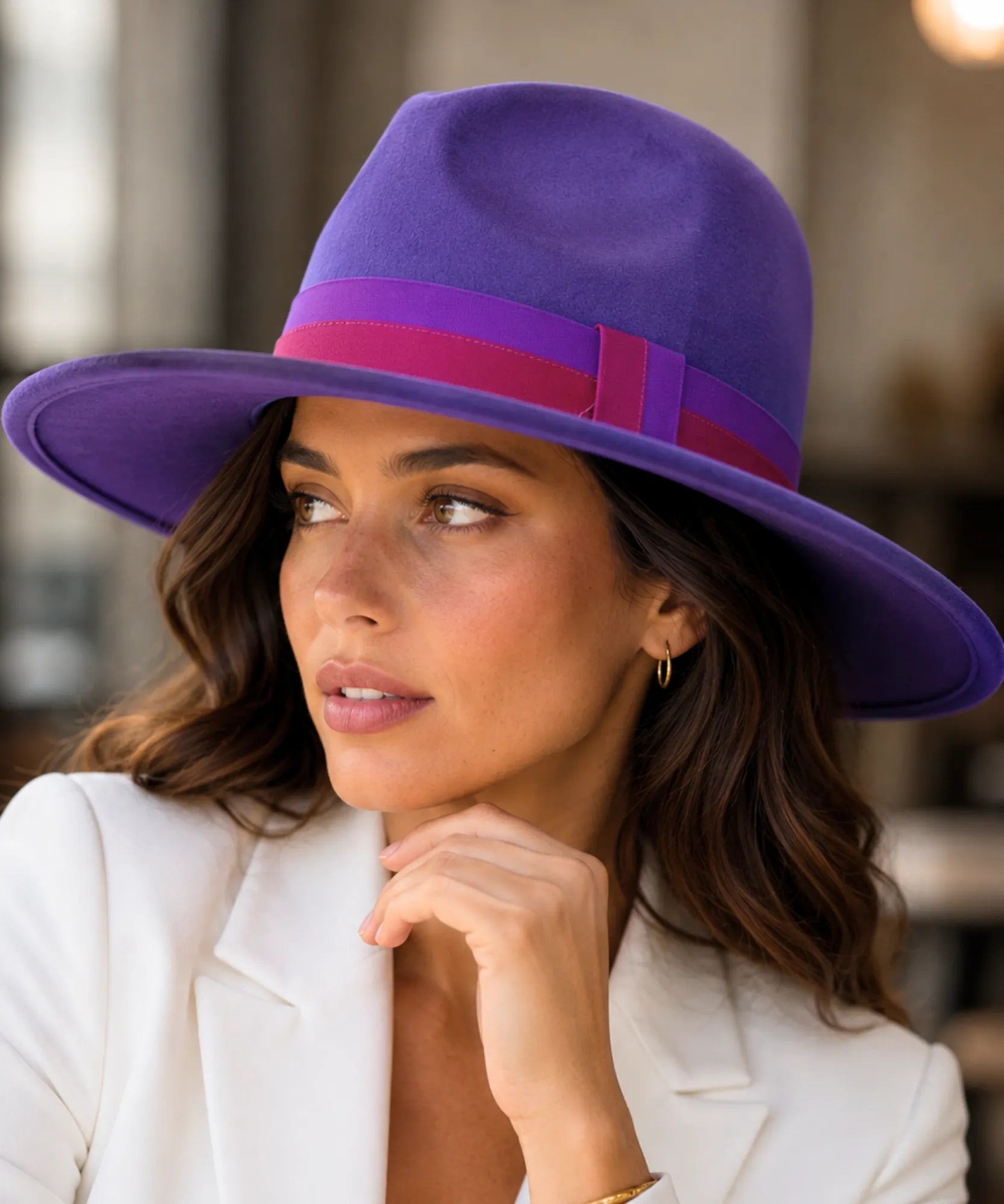 Comprar chapéu fedora feminino aba larga camurça fita bicolor copa estruturada elegante barata em promoção Anellimn