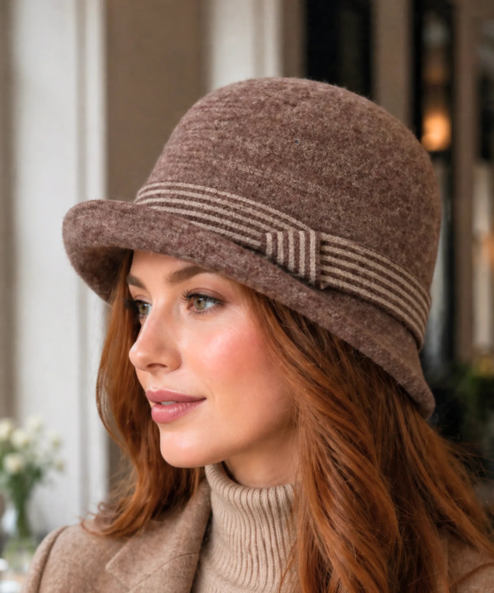 Comprar chapéu feltro feminino cloche lã aba curta faixa listrada copa arredondada inverno vinho bege preto promoção ANELLIMN