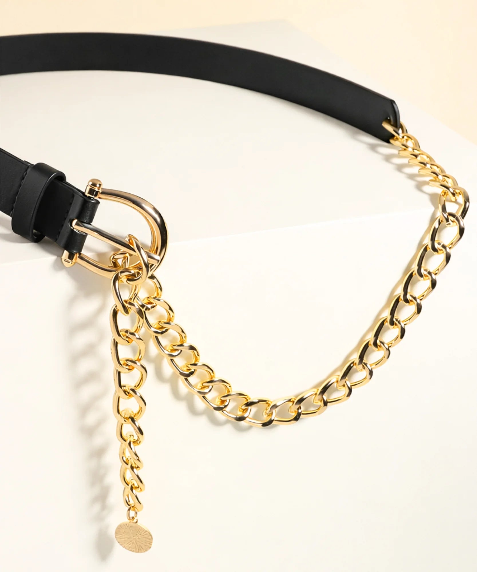 Comprar cinto feminino corrente dourada couro sintético fivela ajustável fino elegante para vestido barato ANELLIMN