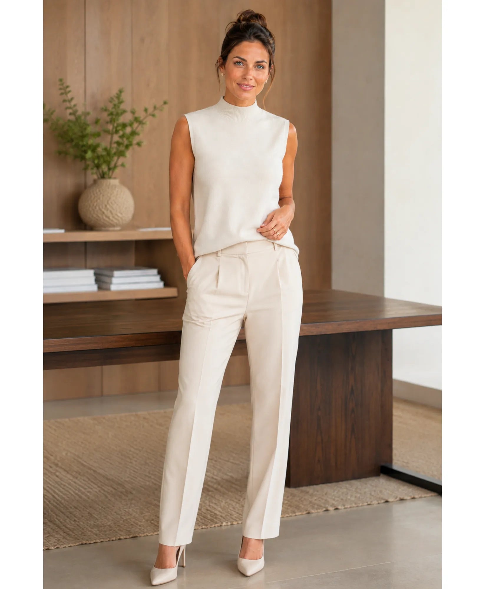 Colete feminino em tricô de lã merino branco em look completo dos pés à cabeça