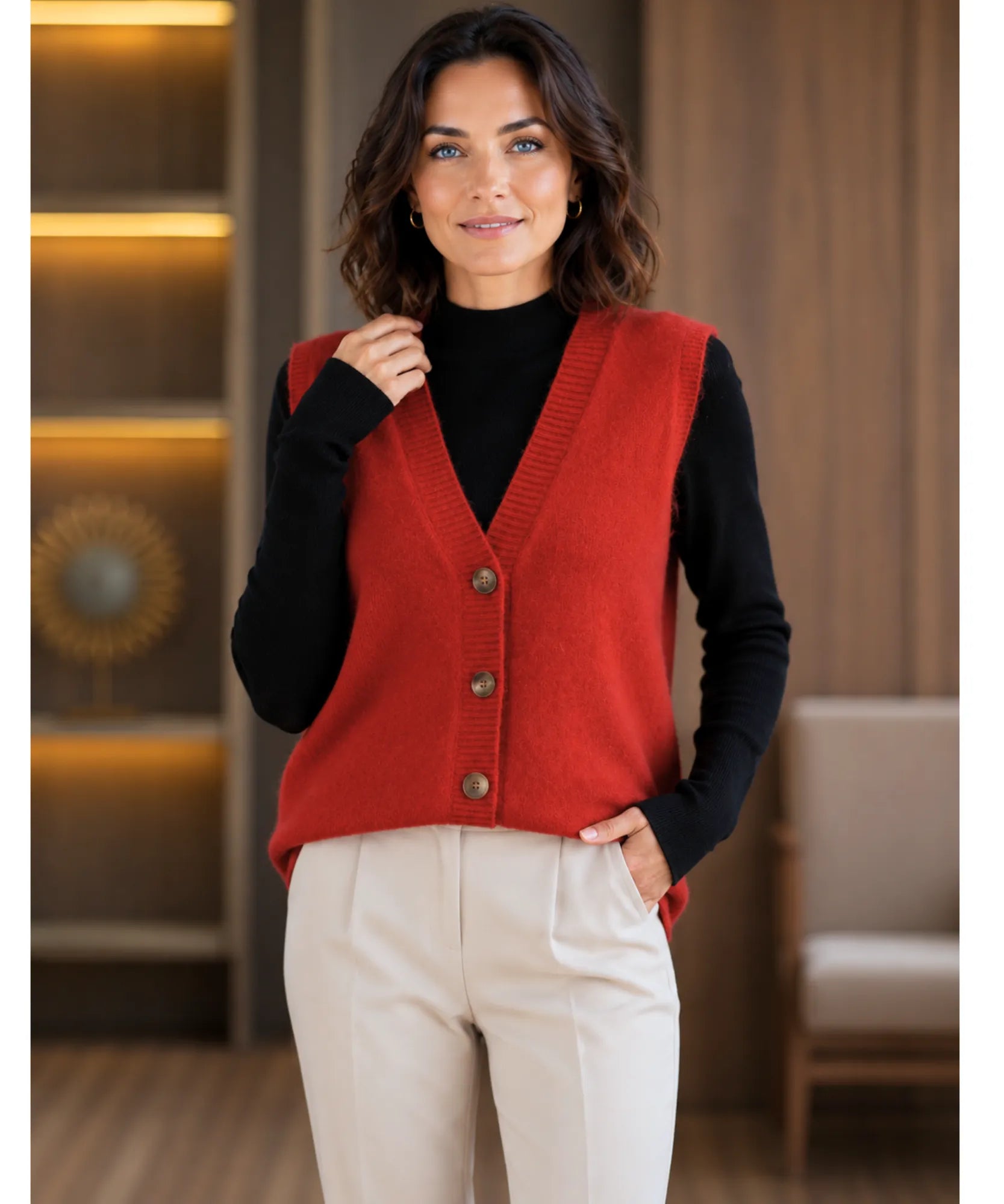 Comprar colete feminino em tricot com gola V e botões, ideal para sobrepor looks elegantes de outono e inverno em promoção Anellimn