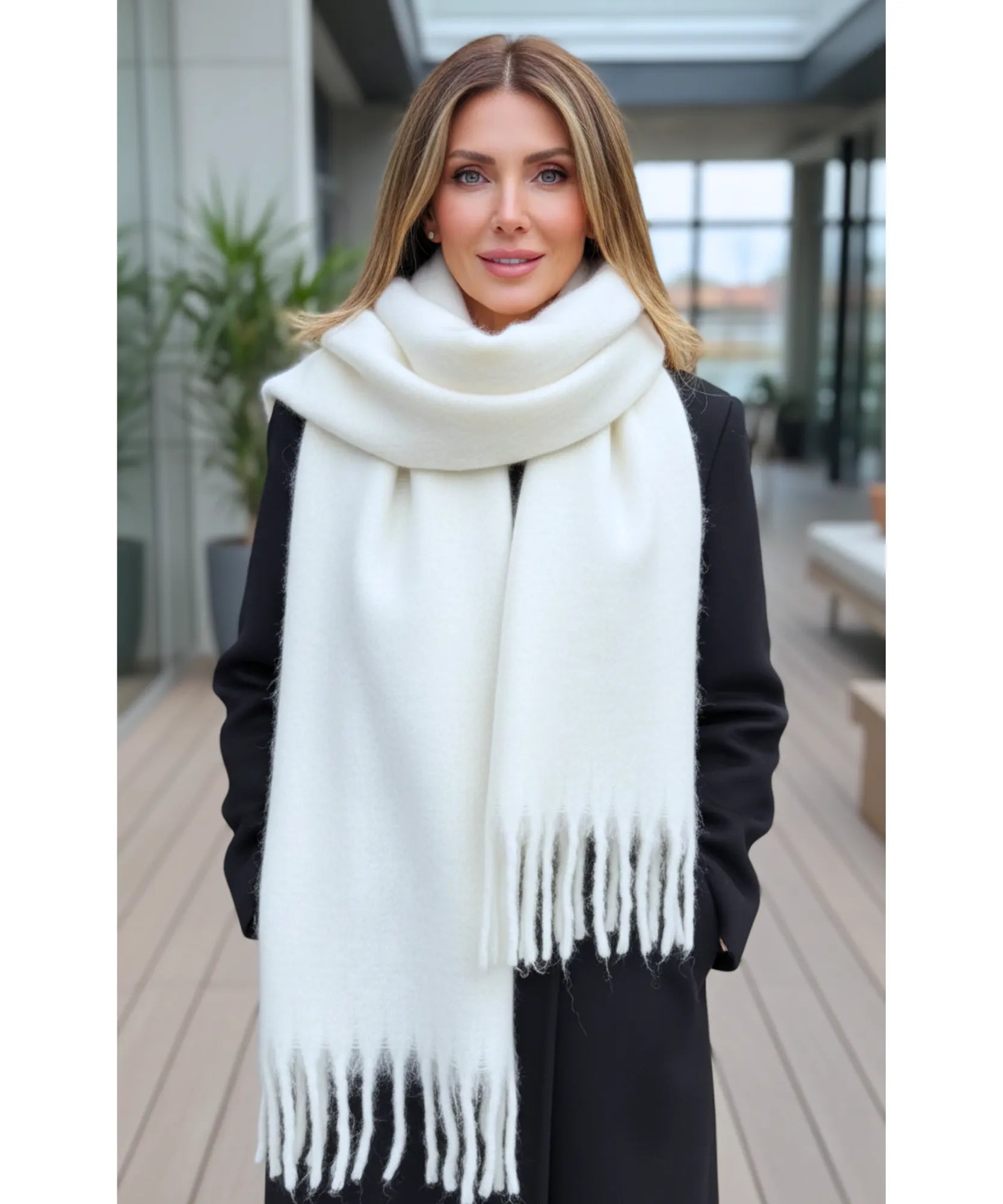 Comprar cachecol feminino longo grosso lã felpuda com franjas 240cm várias cores inverno barato ANELLIMN