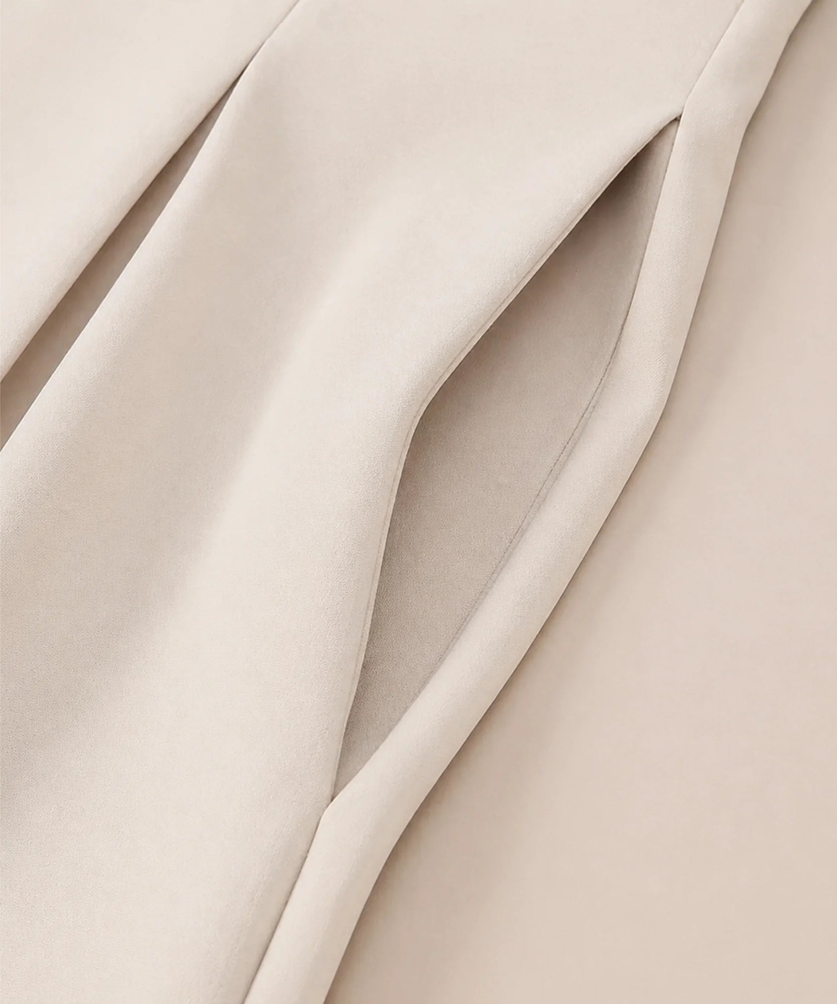 Comprar conjunto alfaiataria feminino colete e calça wide leg cintura alta pregas zíper lateral off-white em promoção ZARA