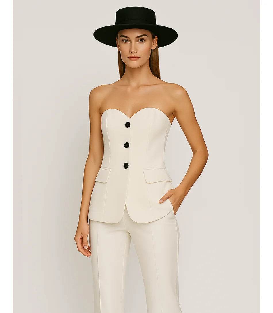 Comprar Conjunto Alfaiataria Tomara que Caia com Calça Reta OfF White para Trabalho, Eventos ou Reuniões Elegantes ZARA
