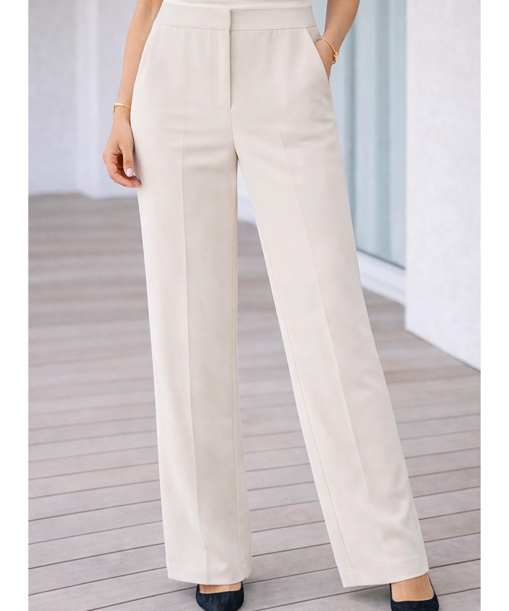 Comprar conjunto alfaiataria feminino elegante com top amarração lateral e calça cintura alta em promoção ZARA
