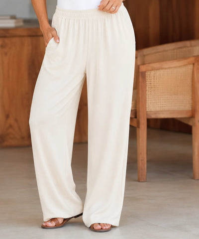 Calça pantalona off white detalhe