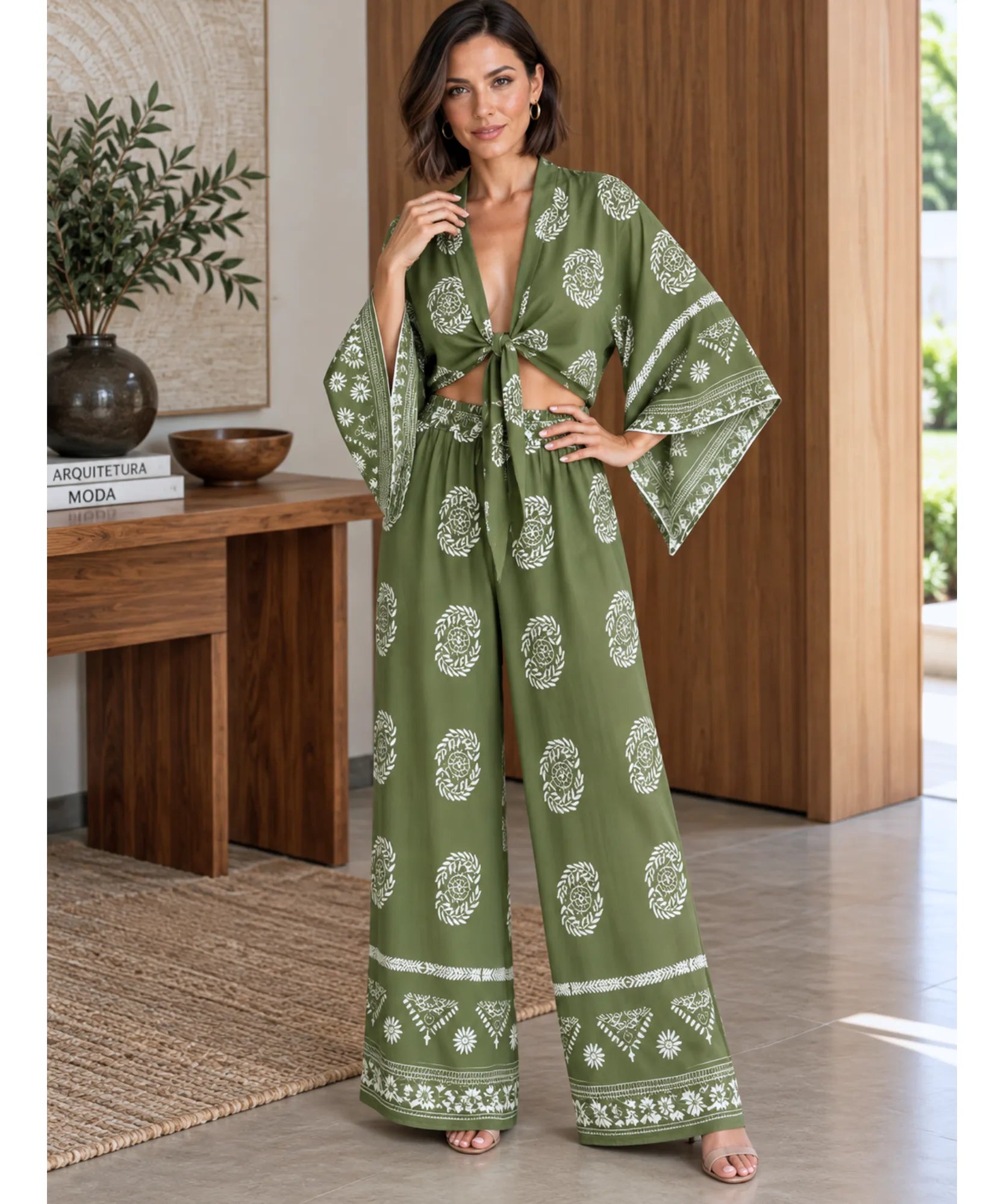 Conjunto calça e blusa feminino verde musgo, pose alternativa