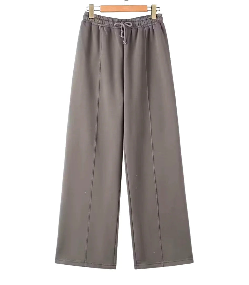 Comprar Conjunto Moletom Feminino com Jaqueta e Calça Larga preto de algodão grosso peluciado para os dias frios barato  em promoção ZARA

