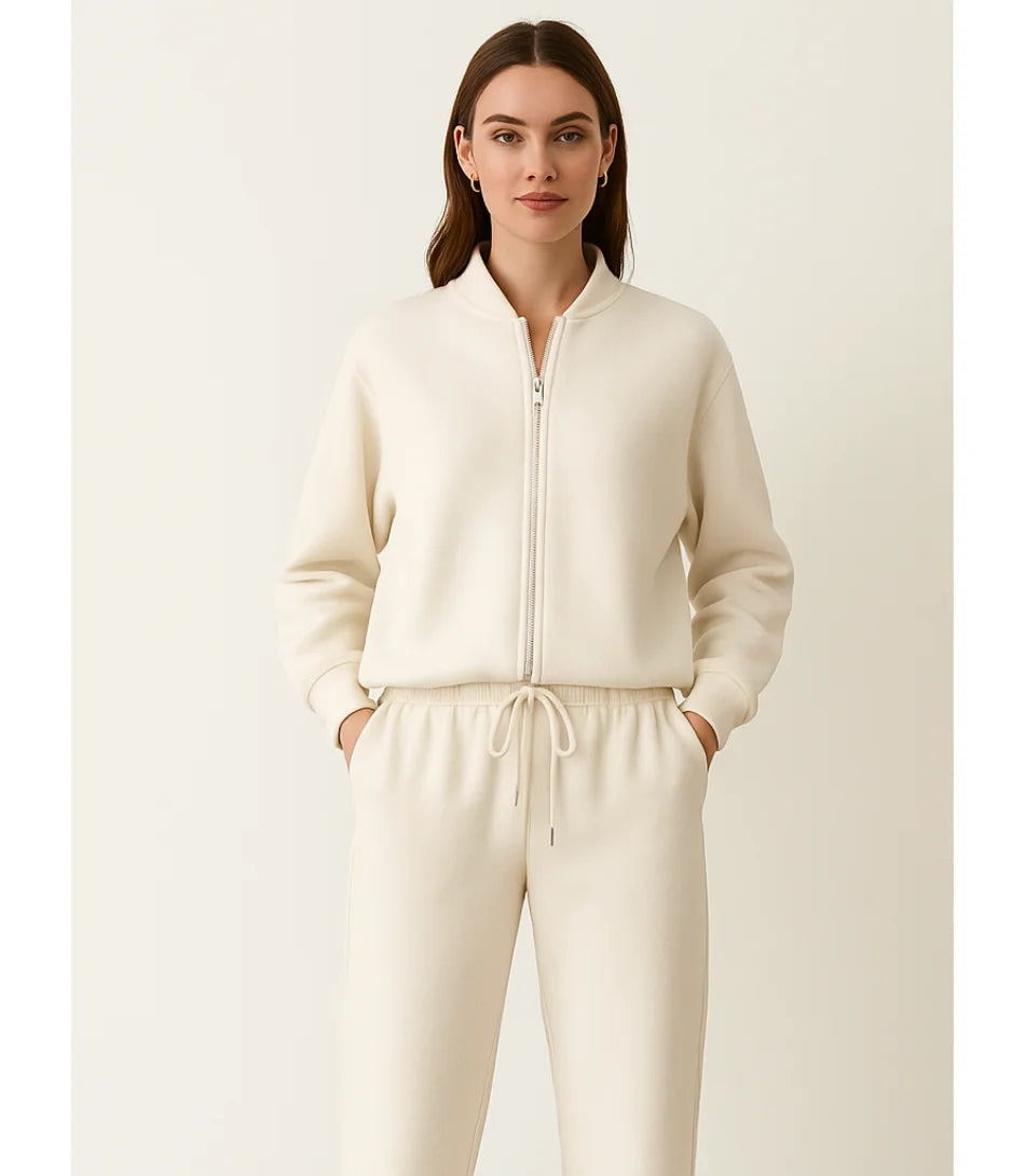 Comprar Conjunto Moletom Feminino com Jaqueta e Calça Larga Off White Bege de algodão grosso peluciado para os dias frios barato  em promoção ZARA

