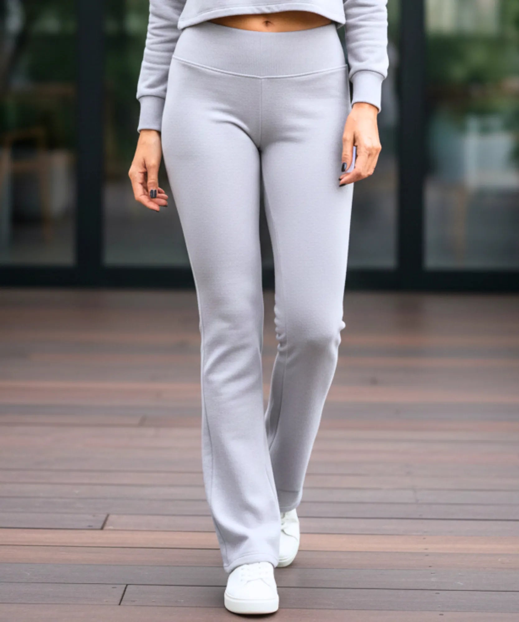 Comprar conjunto moletom feminino jaqueta cropped zíper calça flare cintura alta casual em promoção ZARA