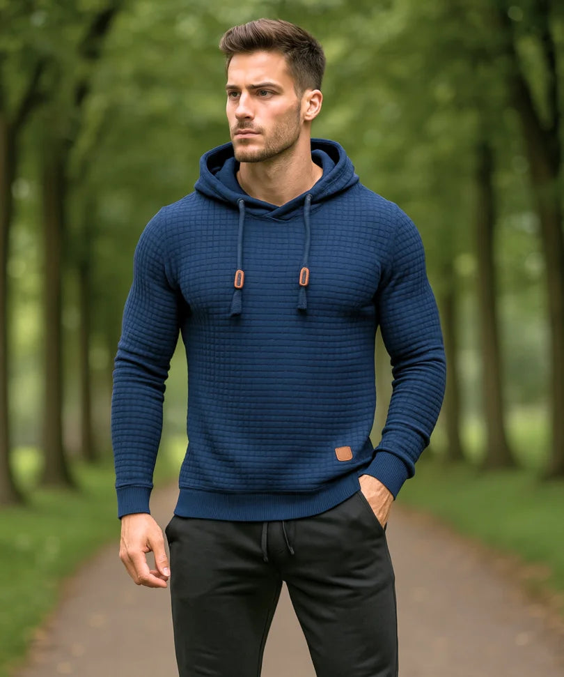 Conjunto moletom masculino com capuz e calça jogger, tecido texturizado premium, modelo moderno slim fit com acabamento flanelado interno.