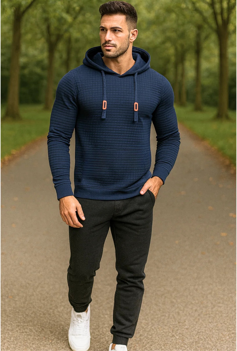 Conjunto moletom masculino com capuz e calça jogger, tecido texturizado premium, modelo moderno slim fit com acabamento flanelado interno.