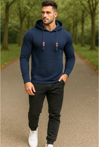 Conjunto moletom masculino com capuz e calça jogger, tecido texturizado premium, modelo moderno slim fit com acabamento flanelado interno.