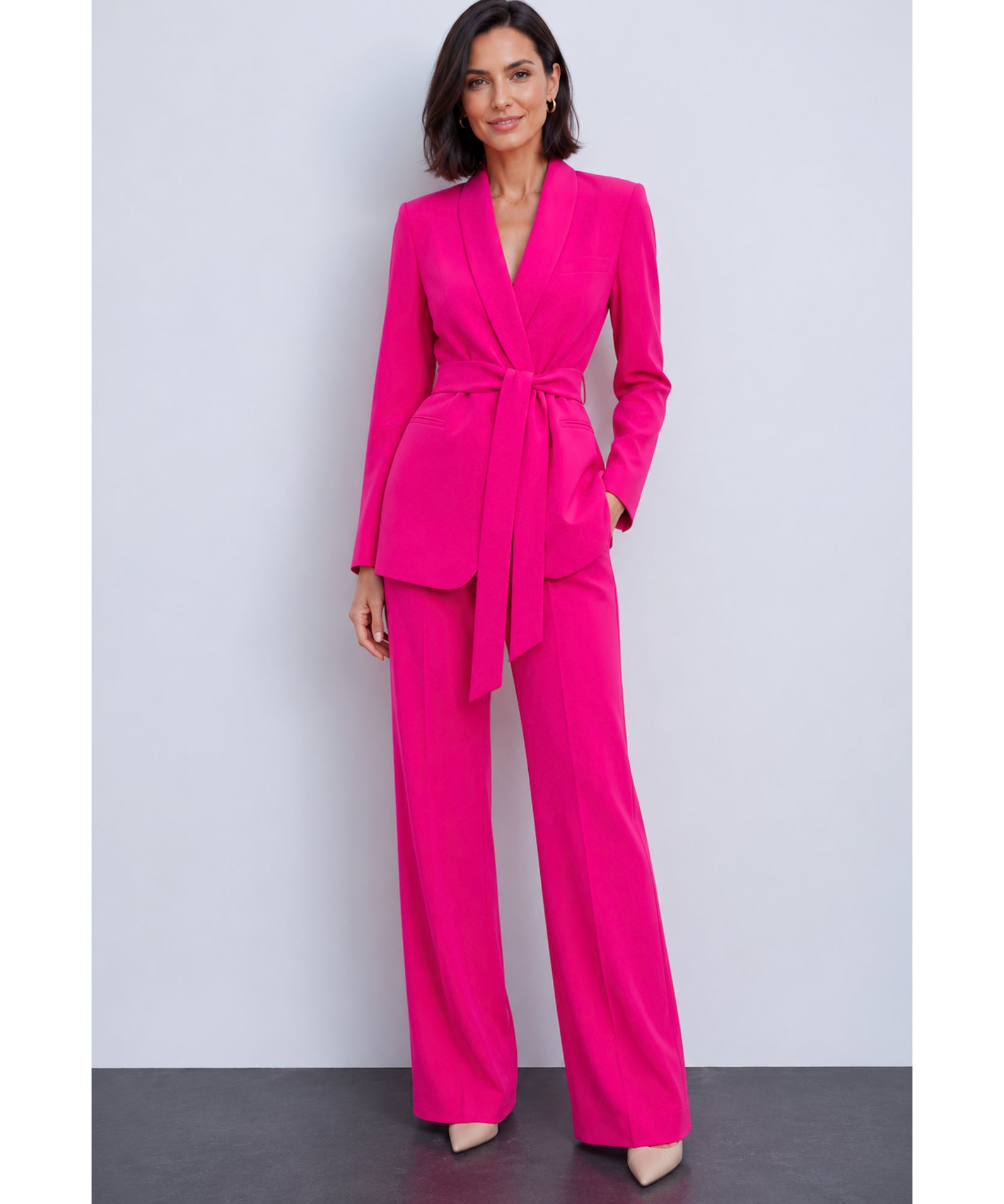 Blazer feminino com faixa e calça flare em alfaiataria moderna barata e promoção ANELLIMN