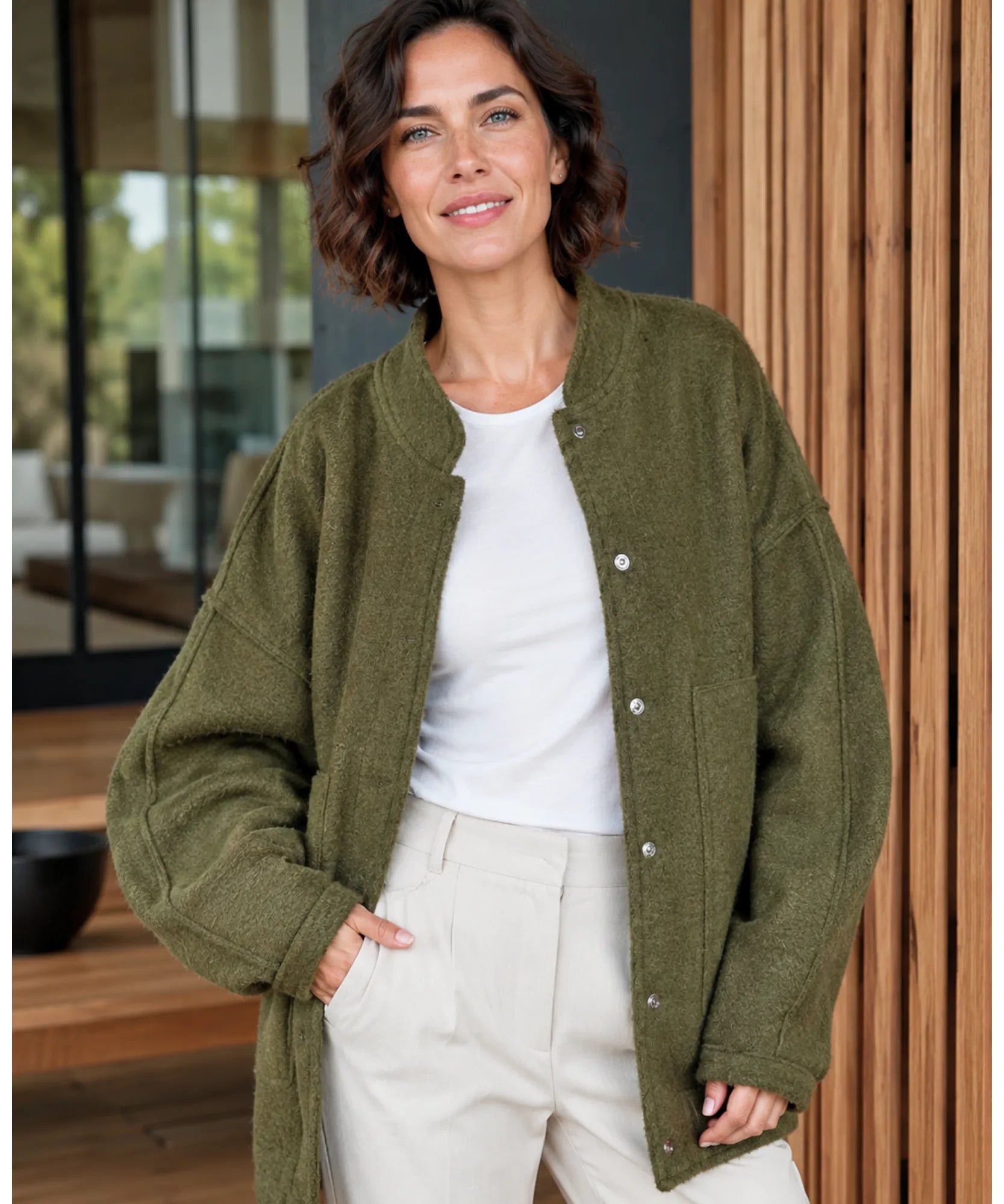 Comprar Jaqueta Bomber Feminina de Lã Batida Bouclê Oversized térmica aquecimento natural inverno em promoção ANELLIMN