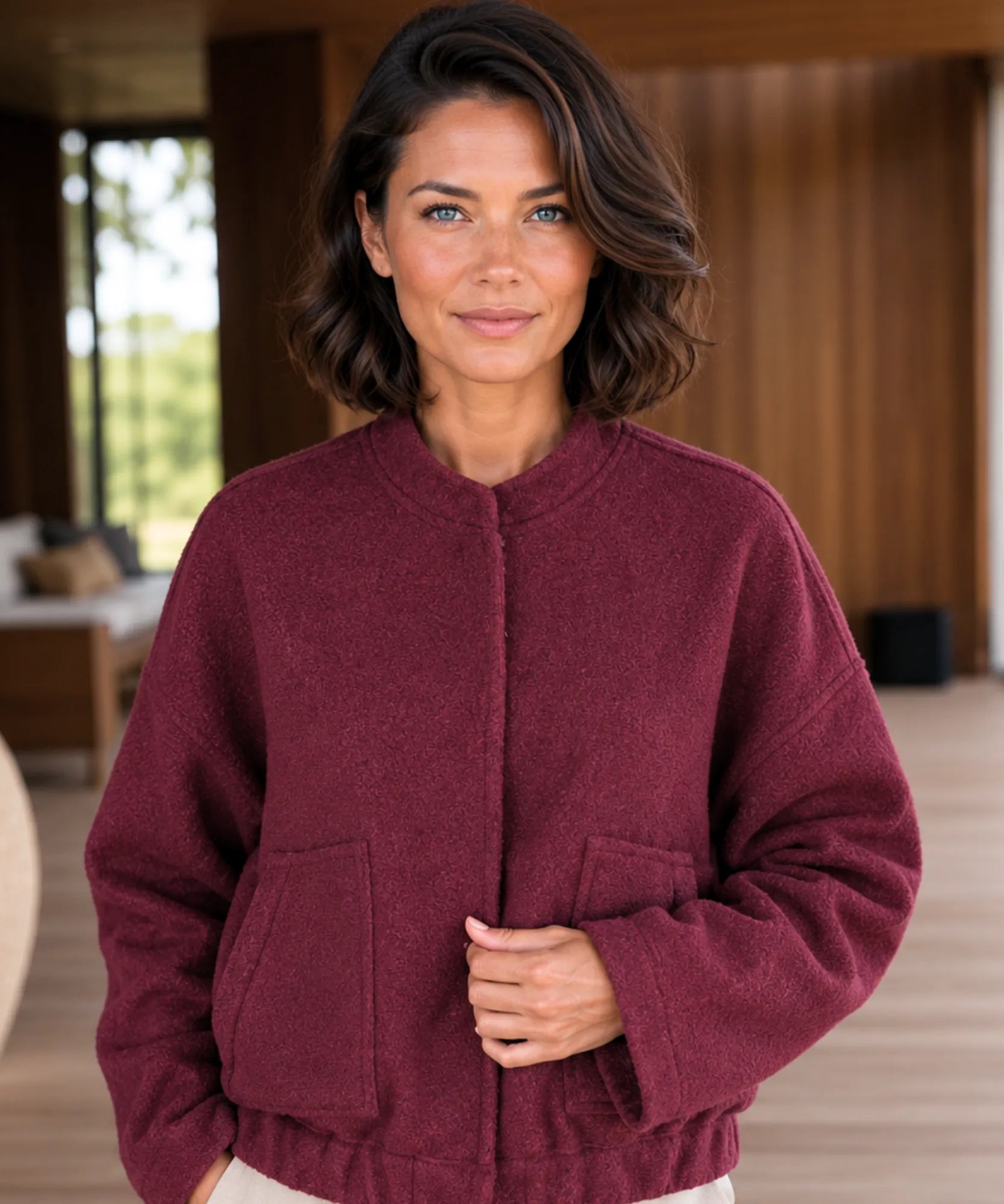 Comprar Jaqueta Bomber Feminina de Lã Batida Bouclê Oversized térmica aquecimento natural inverno em promoção ANELLIMN