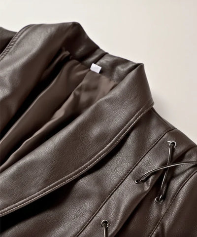 Comprar jaqueta de couro feminina com cinto amarração ilhós ombros estruturados biker preto marrom em promoção ZARA