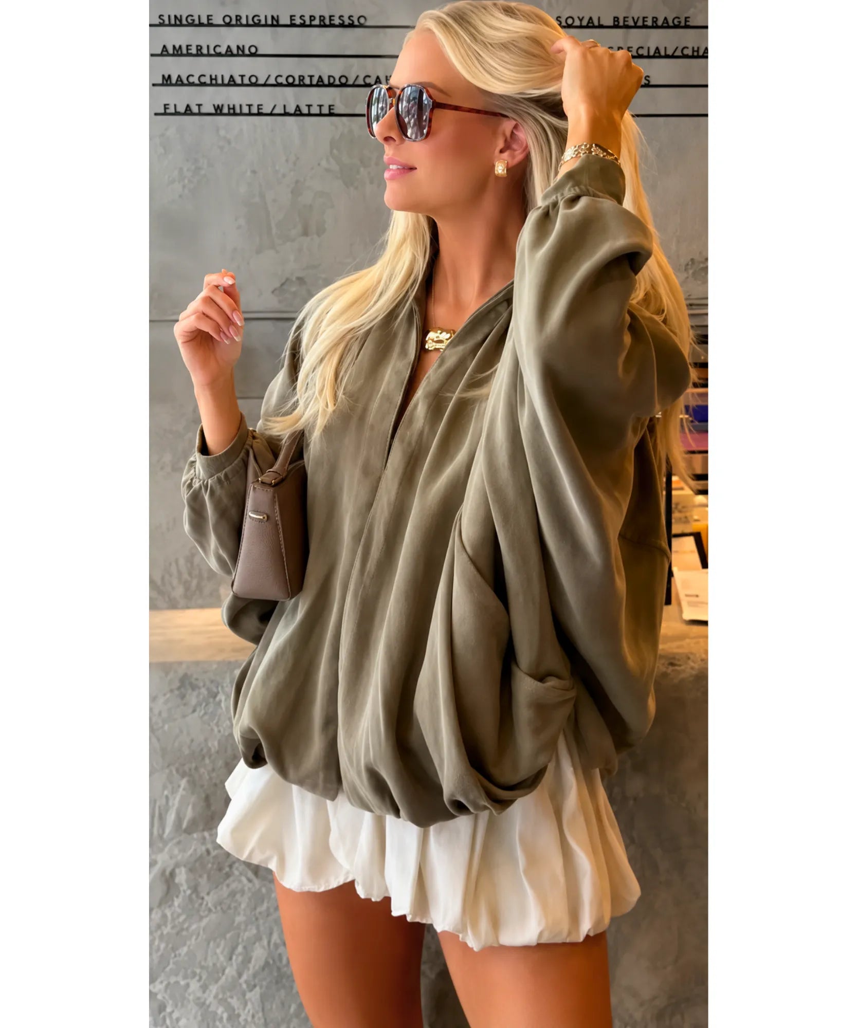 Comprar jaqueta feminina oversized manga bufante franzida zíper dourado acetinada fluida várias cores em promoção ANELLIMN