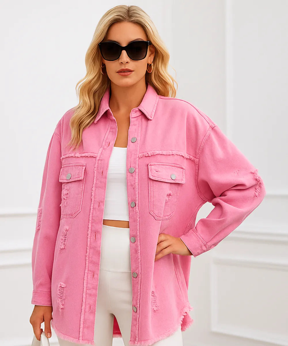 Comprar Jaqueta jeans destroyed feminina rosa oversized com bolsos e botões em look casual moderno em promoção ZARA
