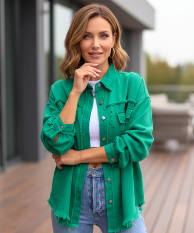 Comprar Jaqueta jeans destroyed feminina oversized com bolsos e botões em look casual moderno ANELLIMN