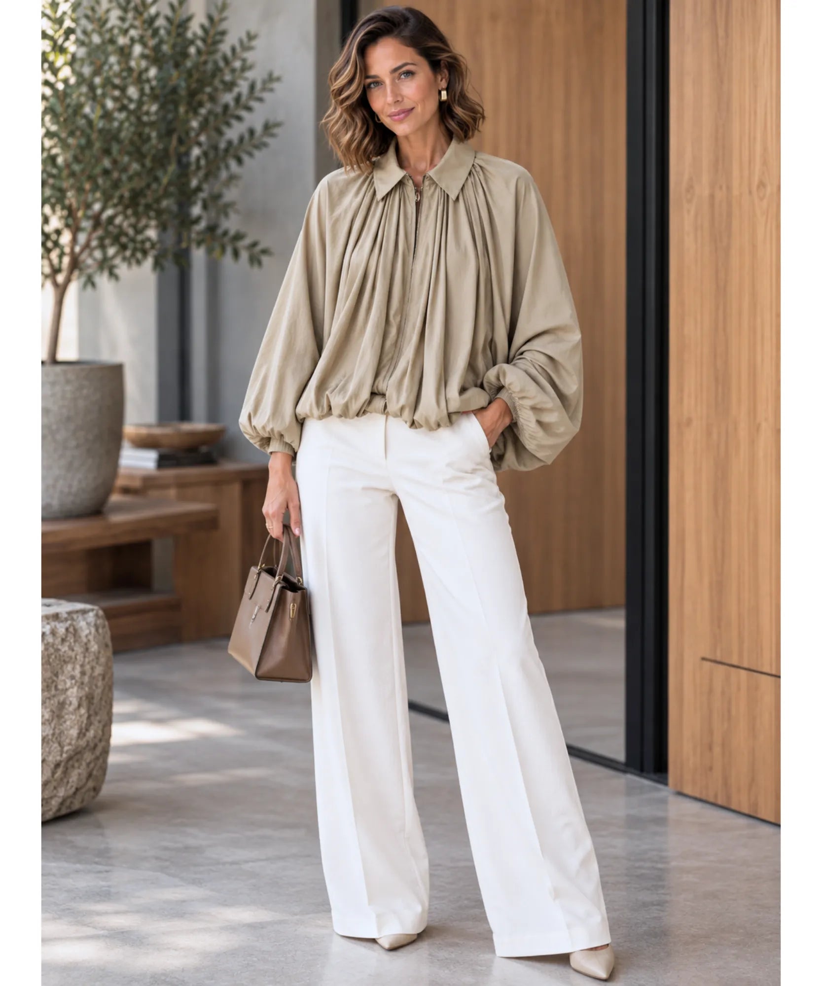 Look completo com jaqueta oversized feminina verde militar e calça branca