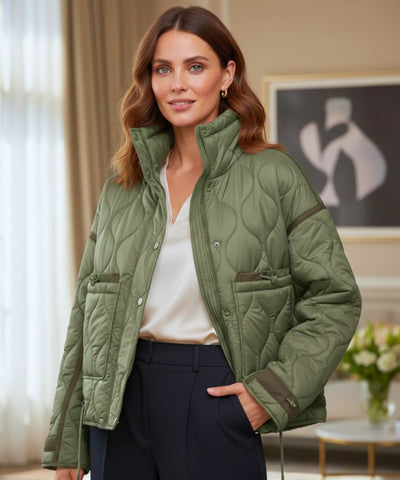 Comprar jaqueta puffer feminina verde acolchoada oversized zíper bolsos quentinha inverno em promoção ZARA

