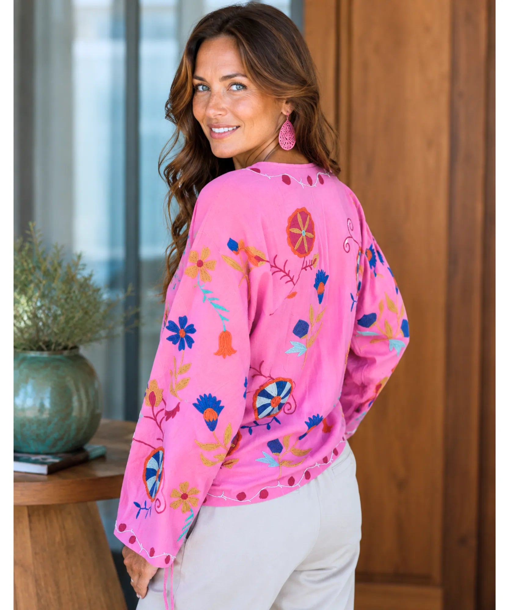 Comprar kimono feminino bordado floral rosa em promoção Anellimn