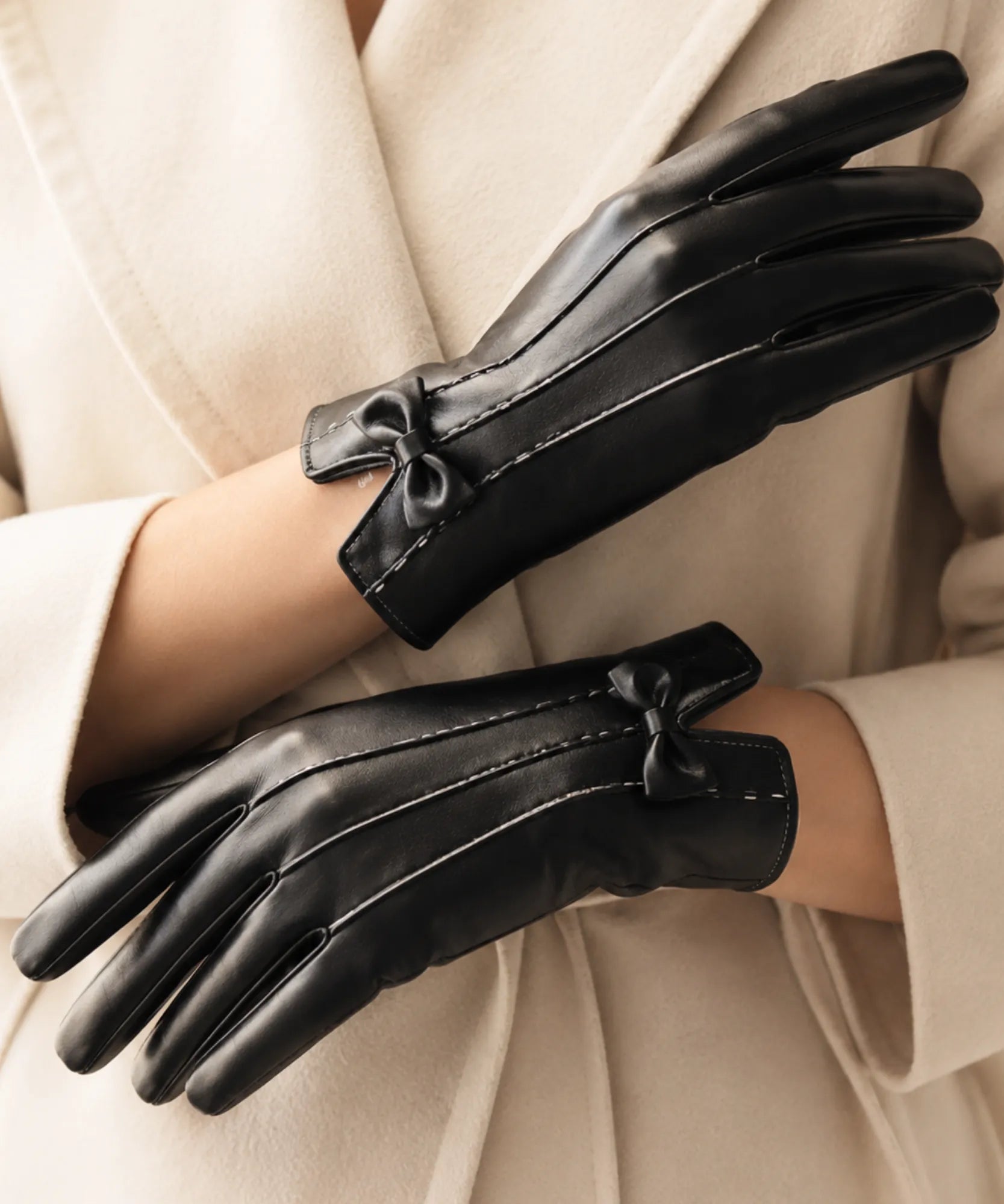 Comprar luva feminina de frio com pelo camurça touchscreen detalhe dourado inverno elegante em promoção ANELLIMN