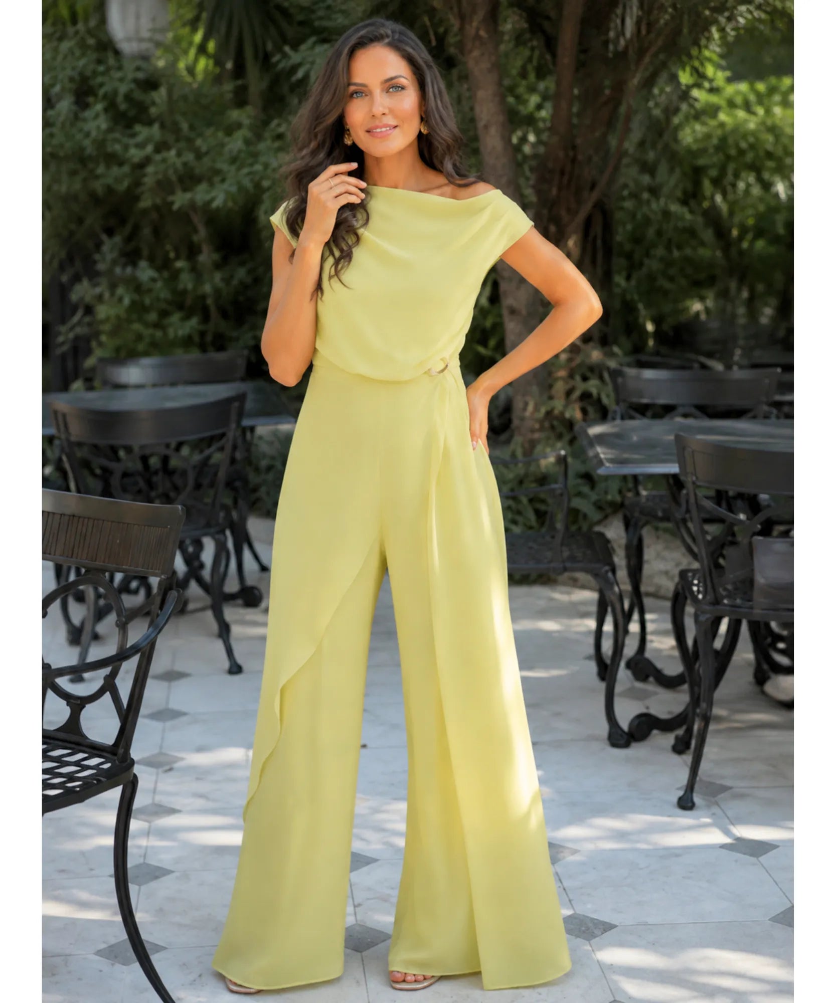 Comprar macacão pantalona feminino chiffon assimétrico amarelo em promoção Anellimn