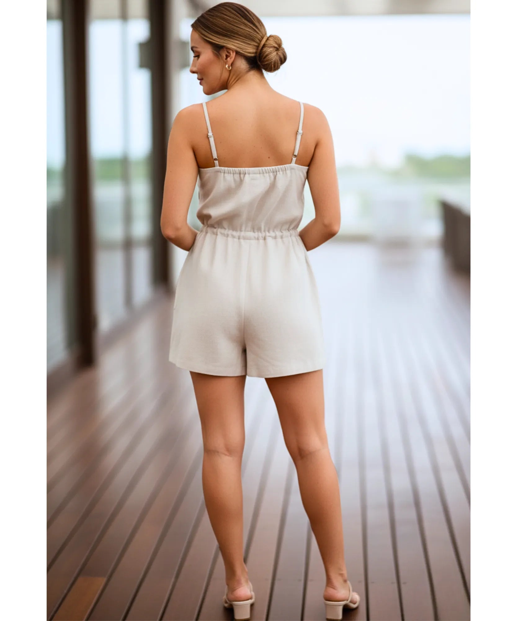 Comprar macaquinho feminino branco bolsos funcionais cinto amarrado cargo casual em promoção ZARA
