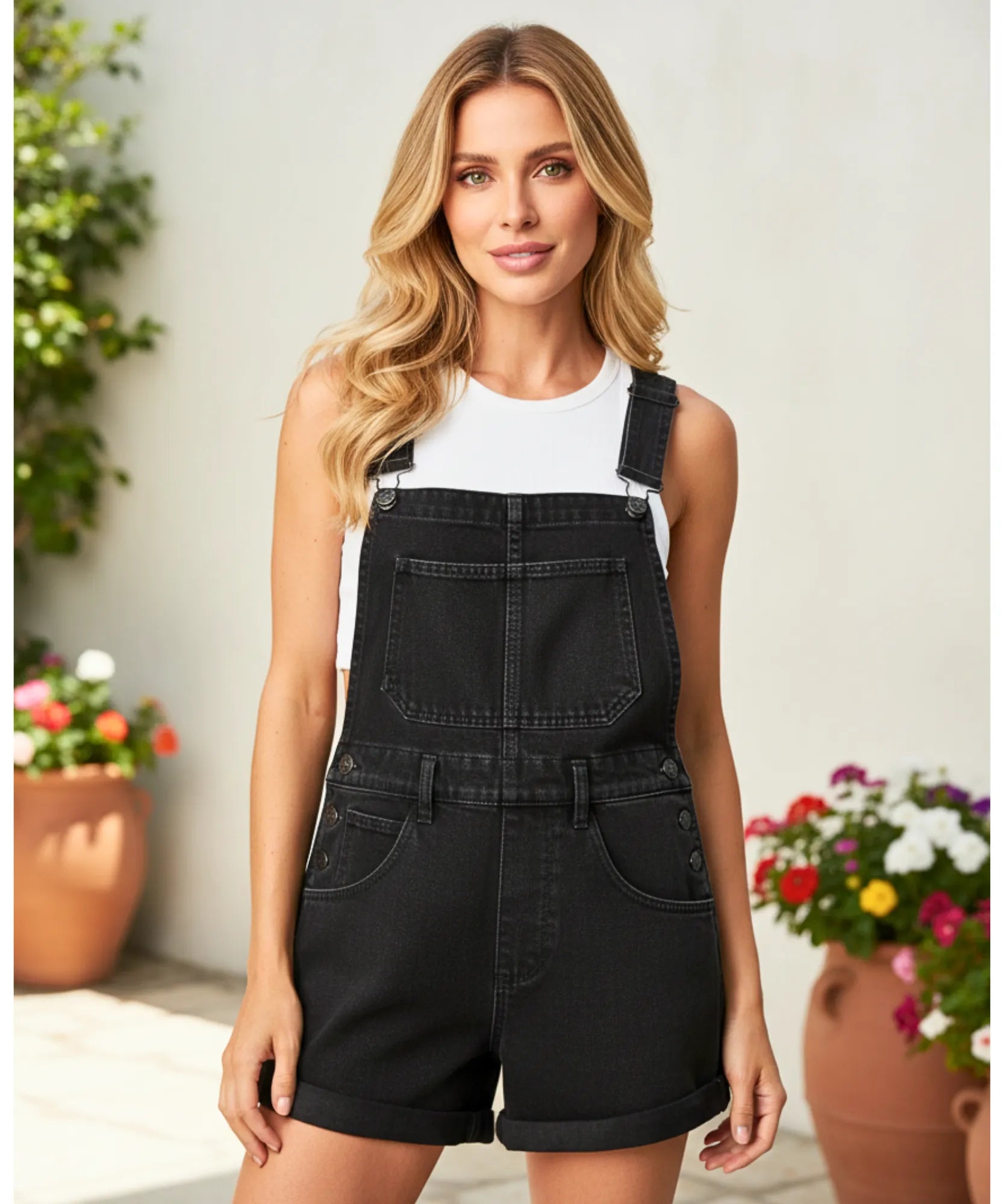 Comprar macaquinho feminino jardineira preto short curto com bolsos alça ajustável casual verão em promoção ZARA