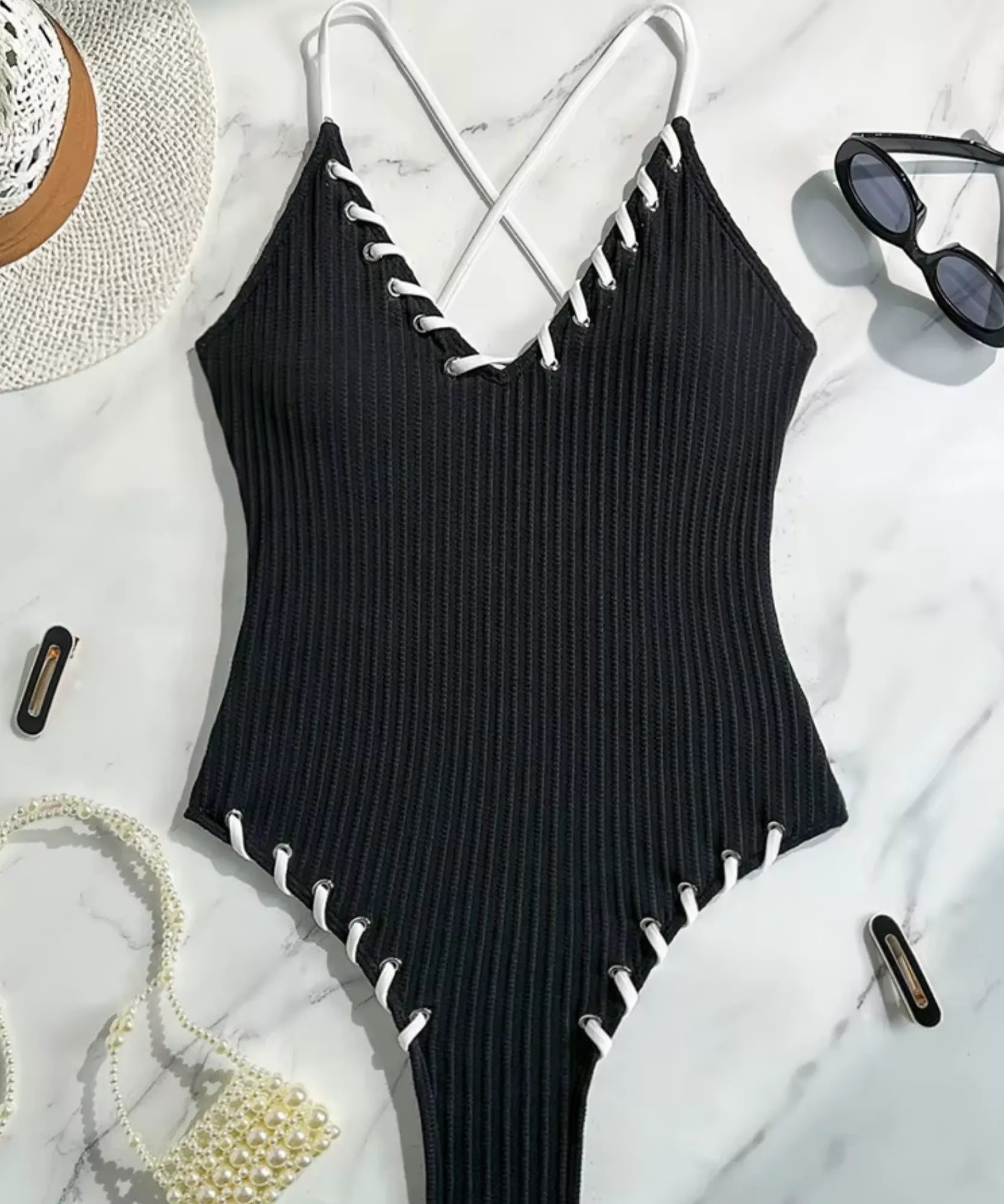 Comprar maiô feminino com bojo decote V costas cruzadas preto em promoção Anellimn