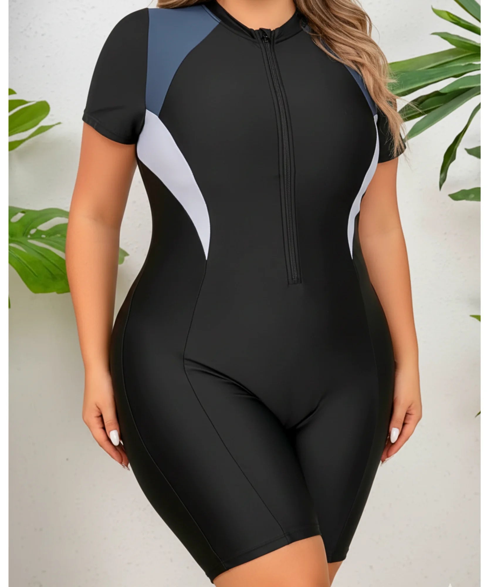 Comprar maiô plus size natação feminino com manga curta e zíper frontal modelador para hidroginástica barato em promoção