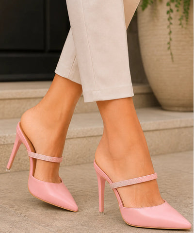 Mule bico fino rosa com tira no peito do pé