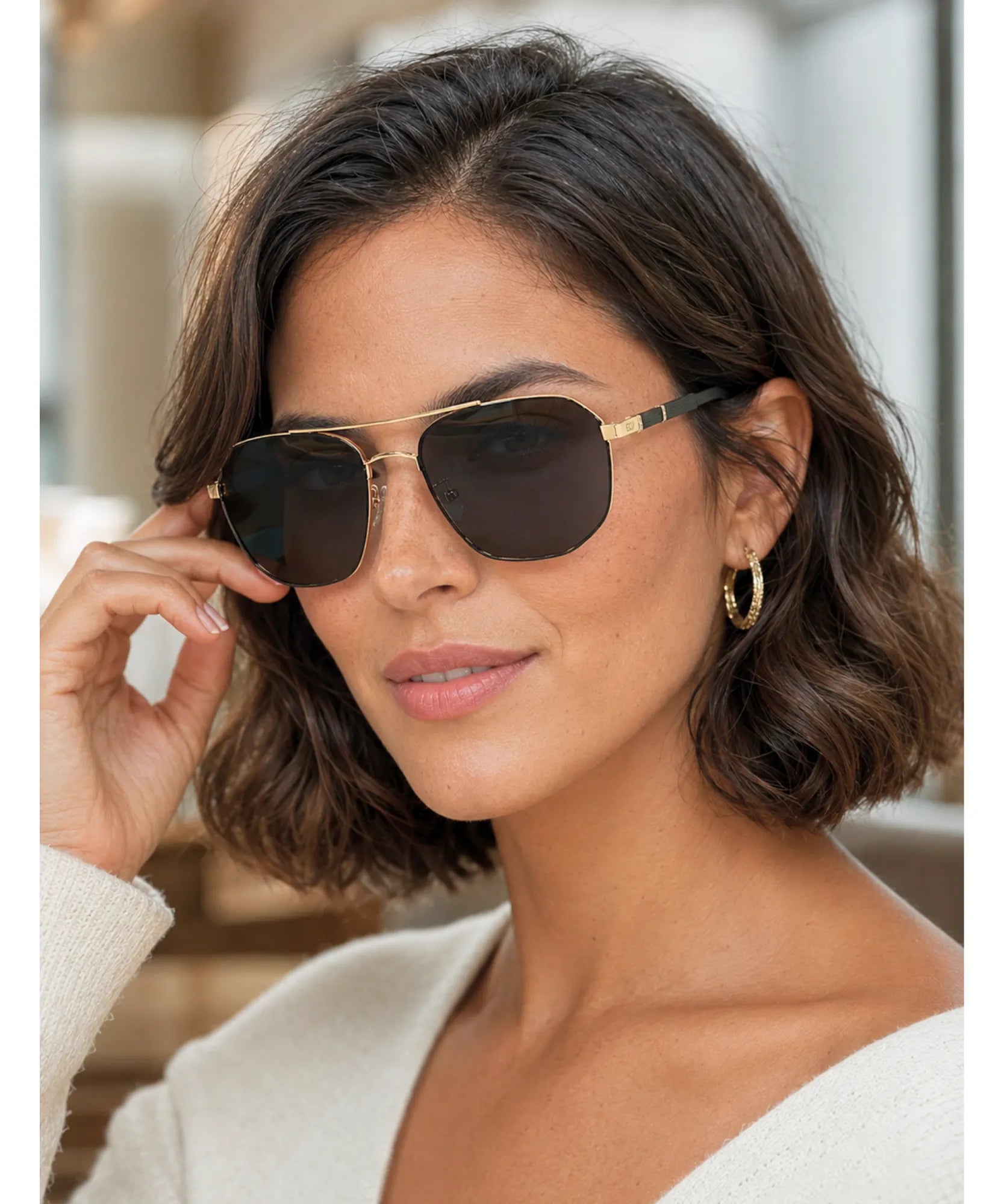 Comprar óculos de sol quadrado feminino dourado elegante em promoção Anellimn