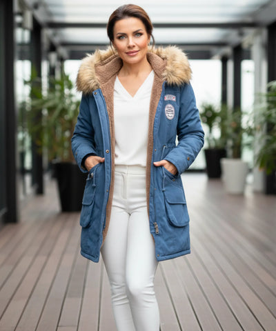 Parka Feminina com Capuz de Pelo e Forro Peluciado Elegante | Lune