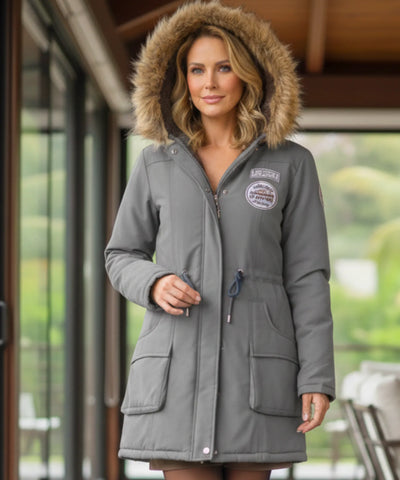 Parka Feminina com Capuz de Pelo e Forro Peluciado Elegante | Lune