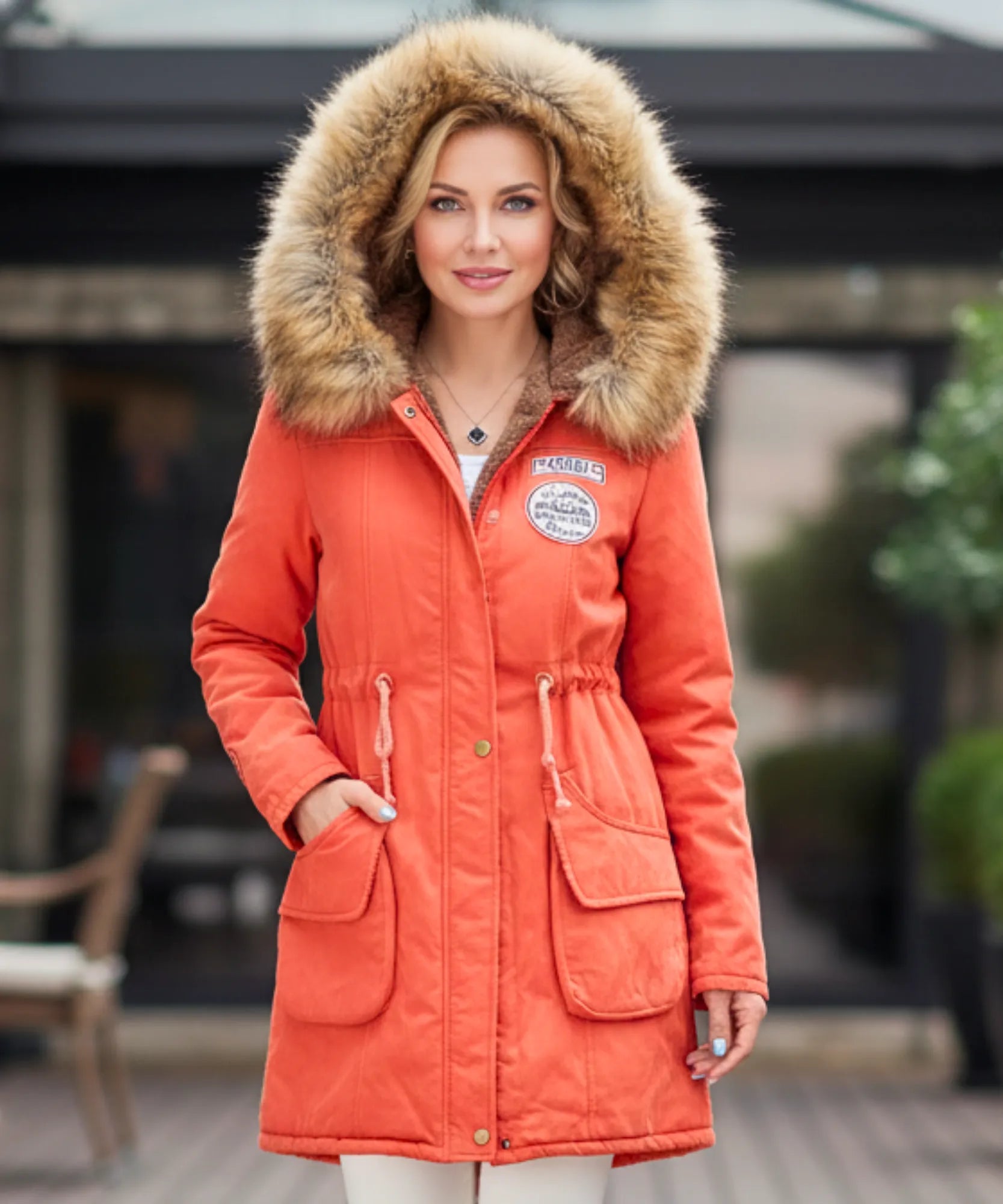 Comprar parka feminina inverno com capuz de pelo, forro peluciado e bolsos grandes para clima frio ou viagens barato ZARA