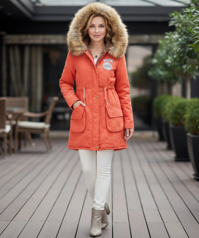 Parka Feminina com Capuz de Pelo e Forro Peluciado Elegante | Lune