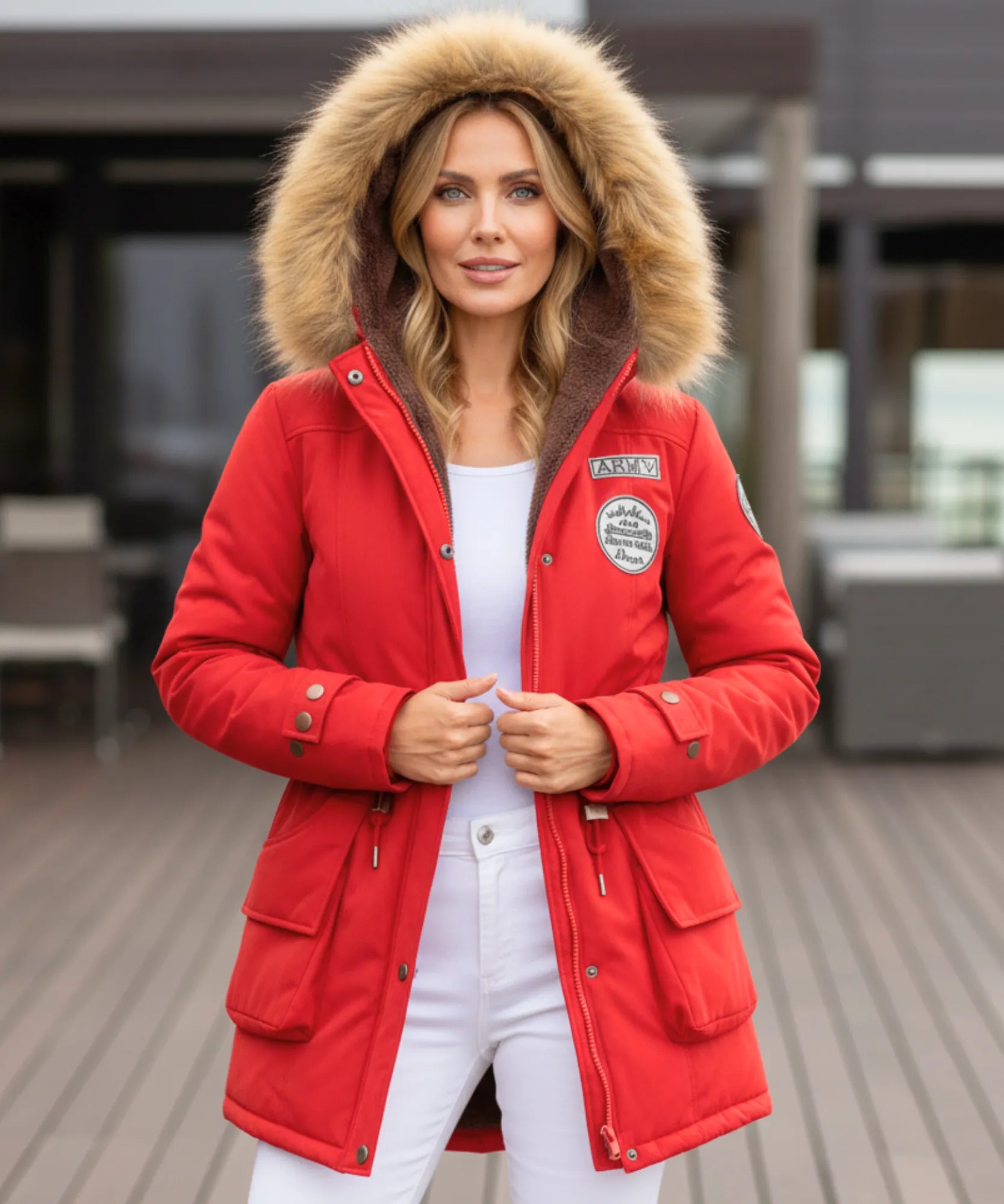 Comprar parka feminina inverno com capuz de pelo, forro peluciado e bolsos grandes para clima frio ou viagens barato ZARA