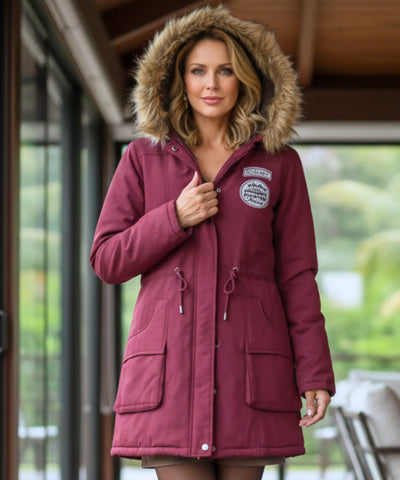 Comprar parka feminina inverno com capuz de pelo, forro peluciado e bolsos grandes para clima frio ou viagens barato ZARA